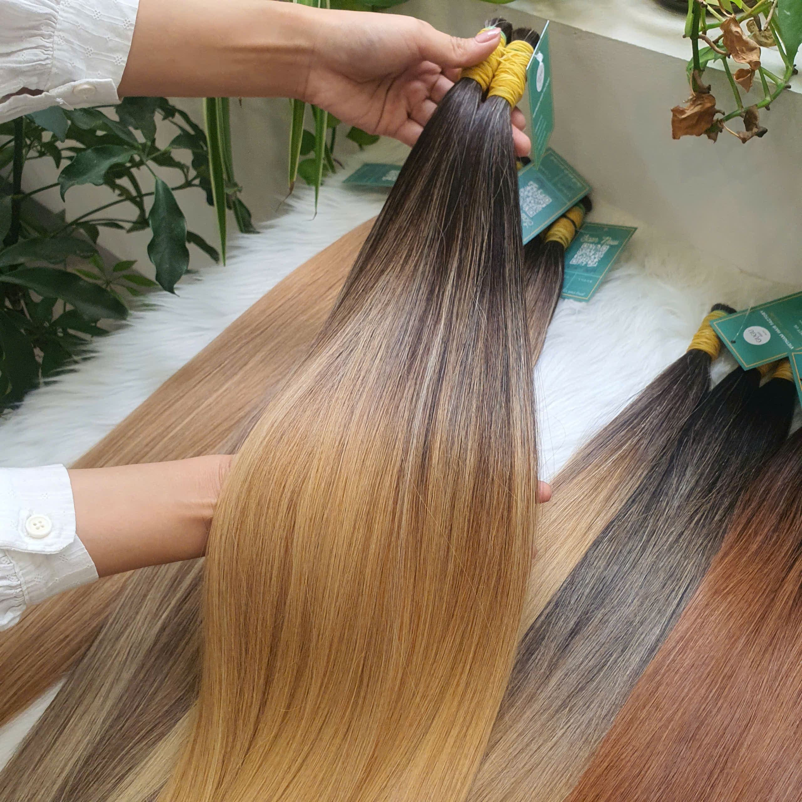 Custom Length & Color Natural Straight Bulk Human Hair 4 ultimate-guide-bulk-hair-extensions-bone-straight