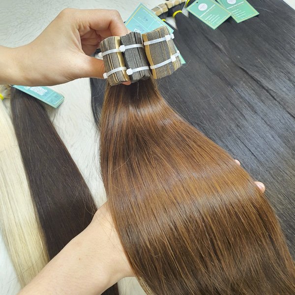 Tape in hair extentions