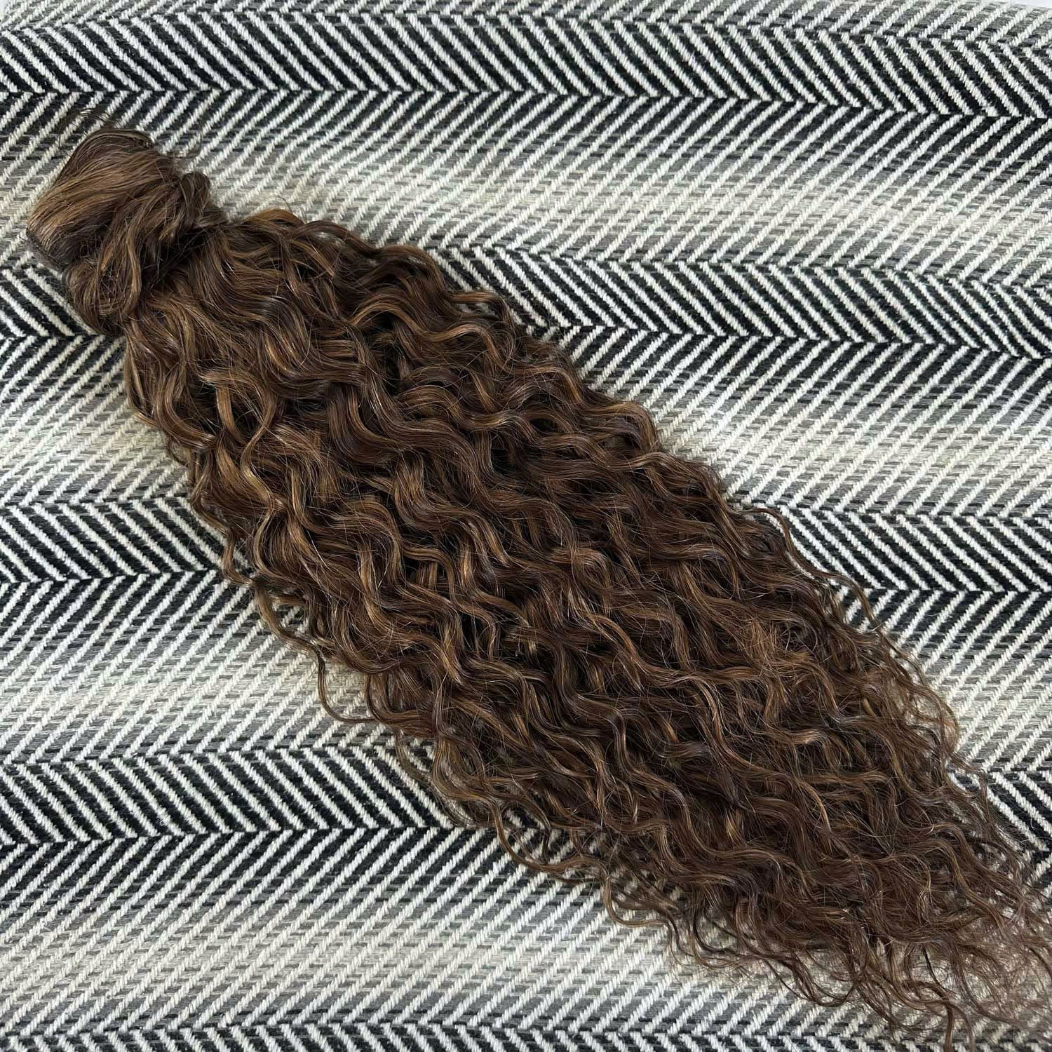 Curly Human Hair Ponytail Extensions – #2/10 Dark Brown & Caramel Highlight Blend 3 Curly Human Hair Ponytail Extensions – #2/10 Dark Brown & Caramel Highlight Blend - Image 3