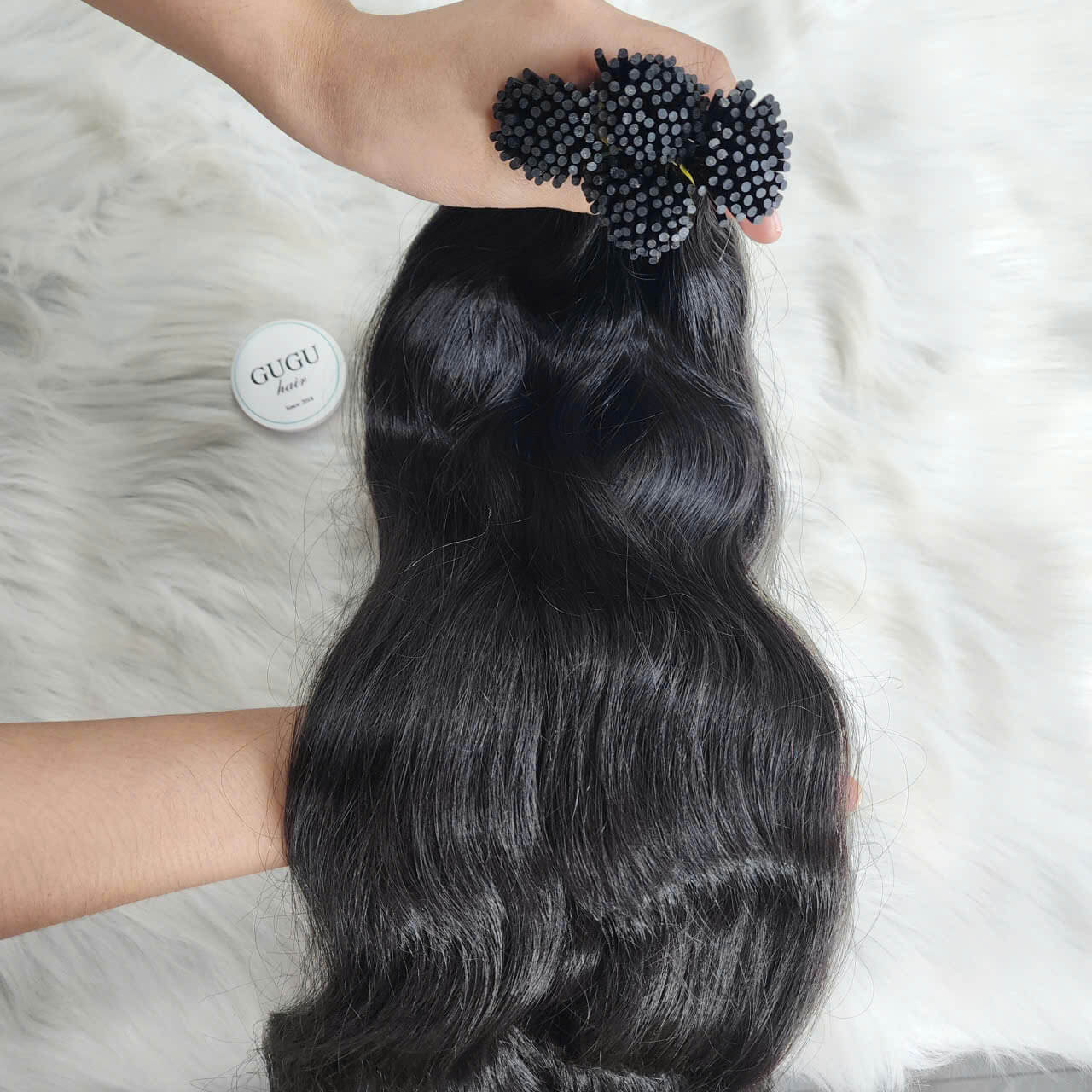 High-Quality Natural Wavy Raw Vietnamese Human Hair Extensions