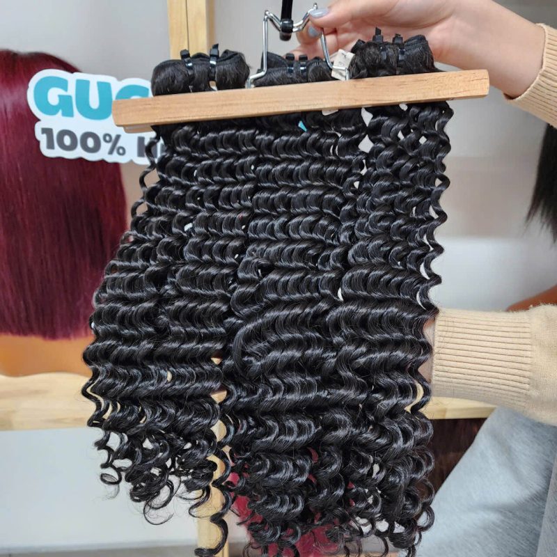 100% Vietnamese human hair bundle weft water curly extensions.