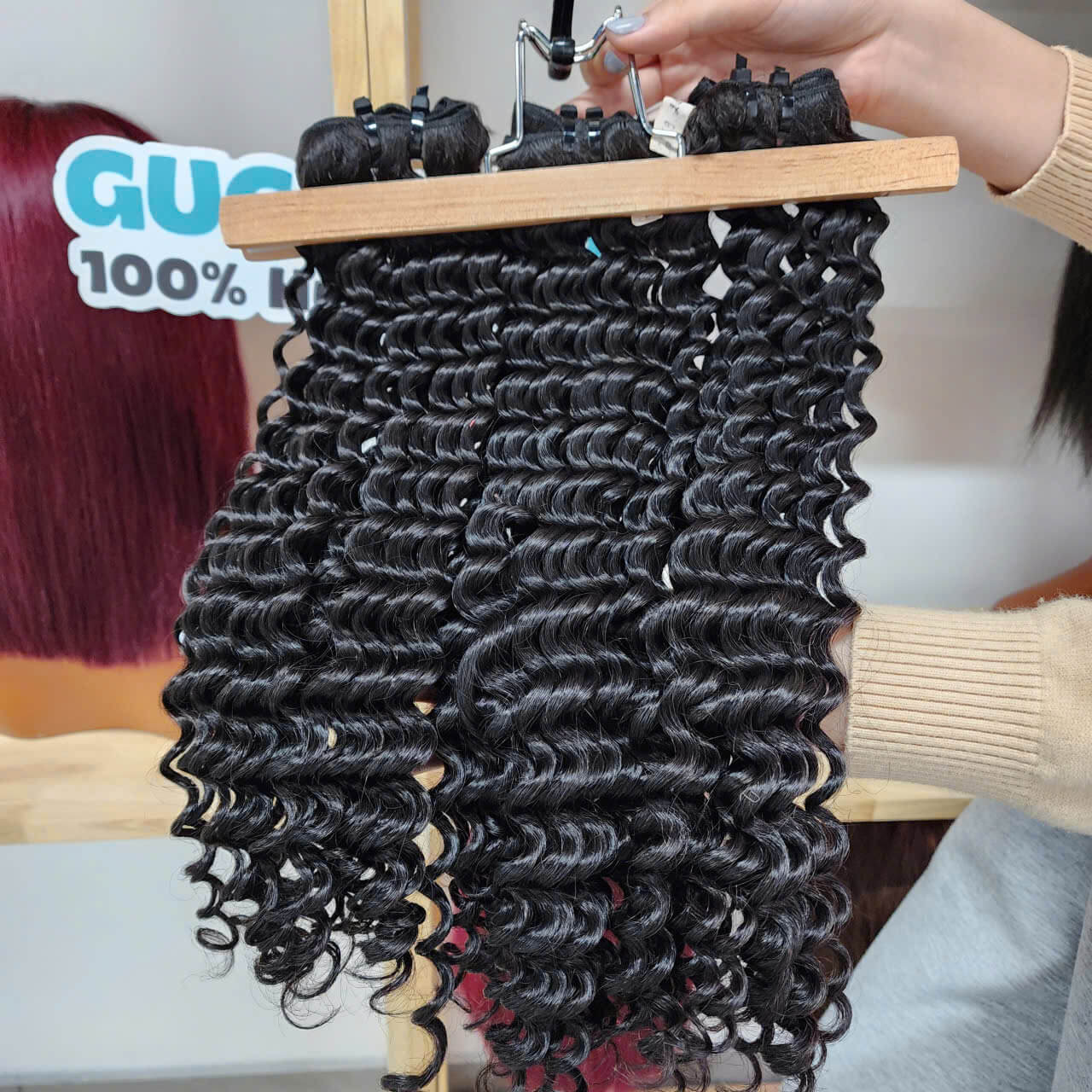 100% Vietnamese human hair bundle weft water curly extensions.