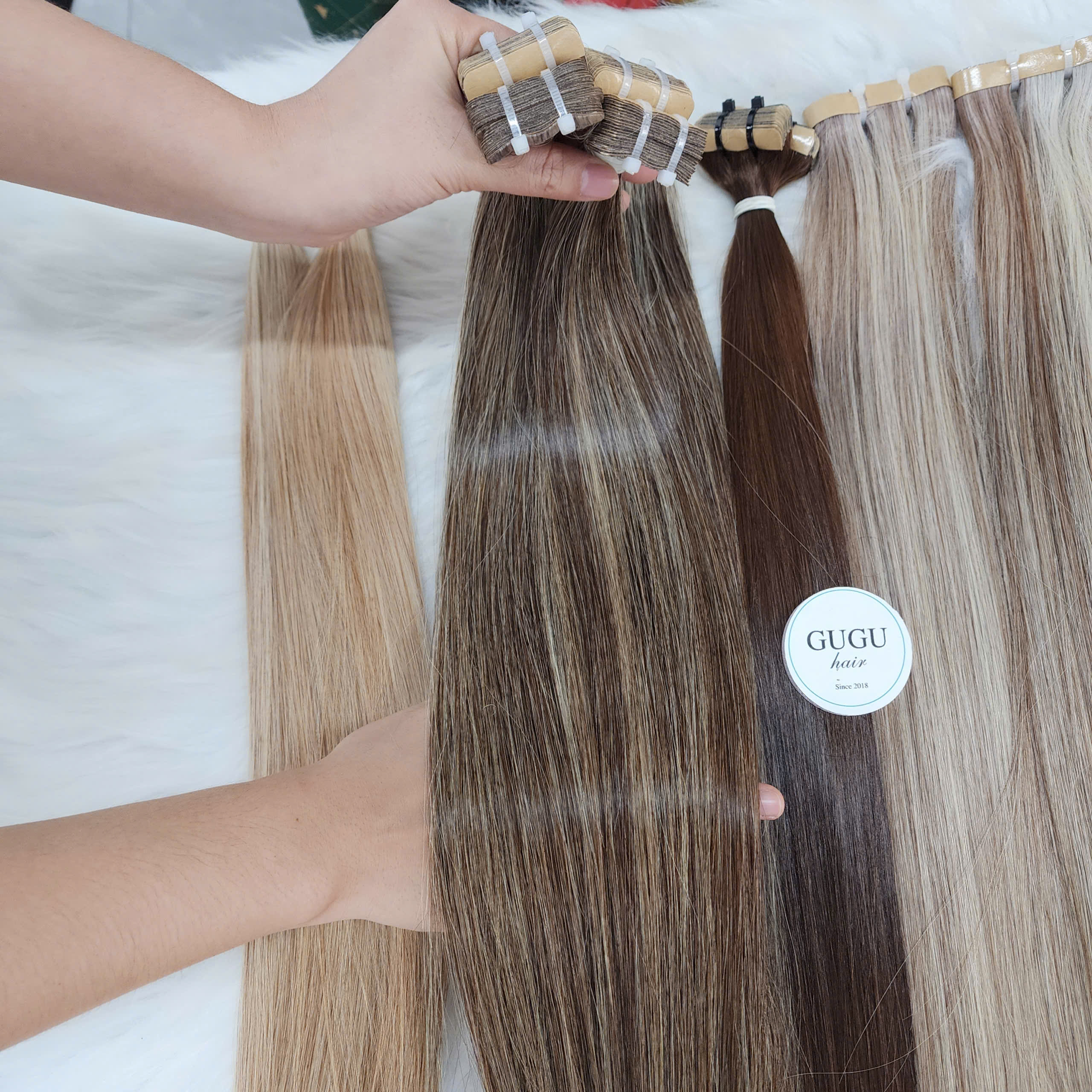 9A Natural Black to Chestnut Brown Highlight Black Piano Color Tape In Extension 8 tape in hair extensions brown with blonde highlights