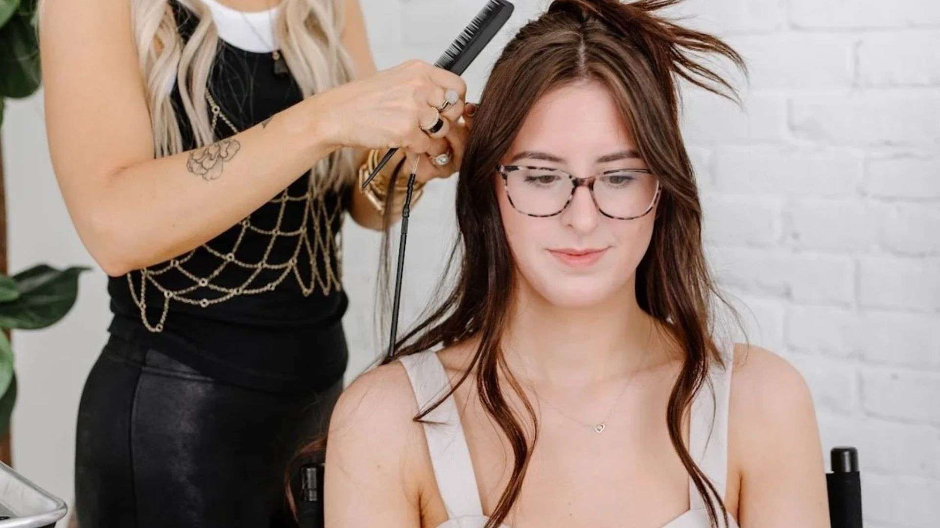 H6 Feather Hair Extensions – The Premium Vietnamese Hair Choice for Seamless Beauty 7 Maintenance Tips for Long-Lasting Feather Hair Extensions