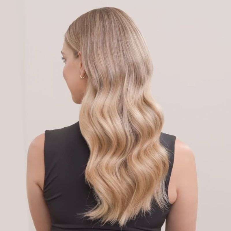 Soft Curls Wig – Timeless Volume